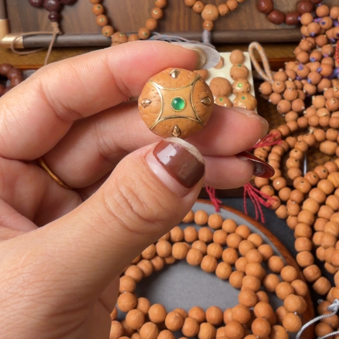 小****手串凤眼菩提麒麟龙爪镶嵌