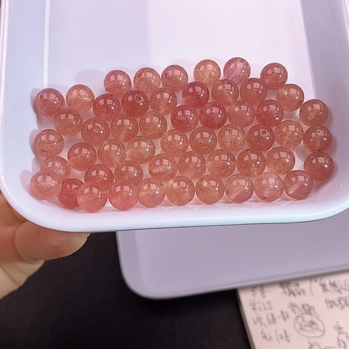 未镶嵌卡8草莓晶30个玛瑙/玉髓