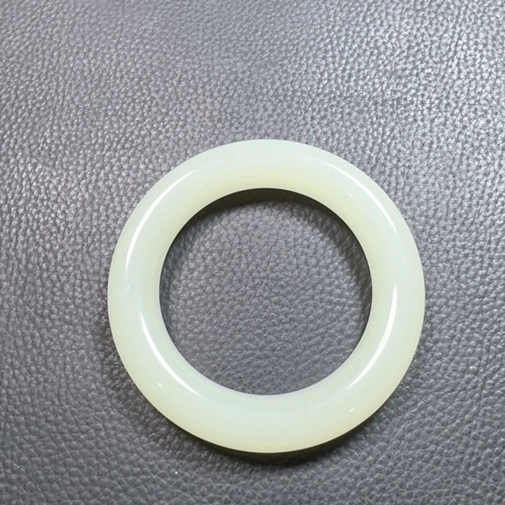 和田玉未镶嵌颈饰～