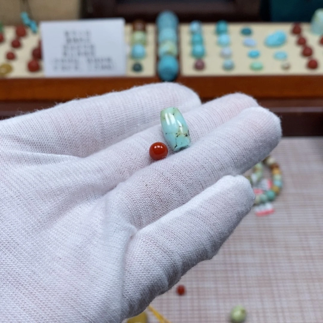 南红玛瑙配饰未镶嵌