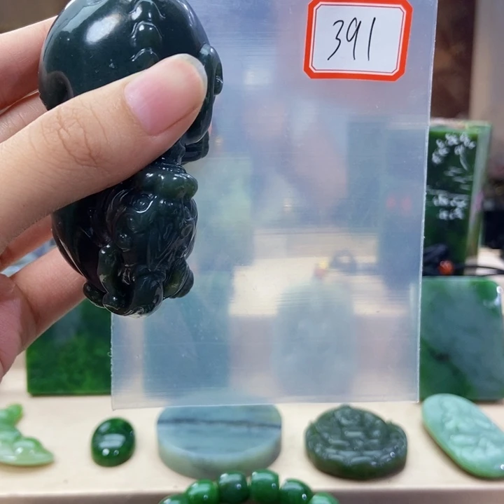 未镶嵌和田玉挂件