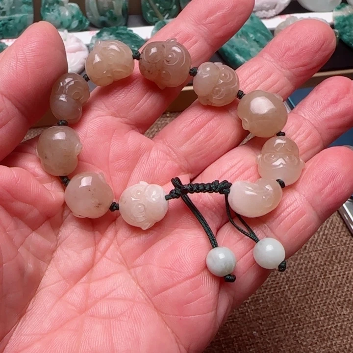 独山玉未镶嵌颈饰