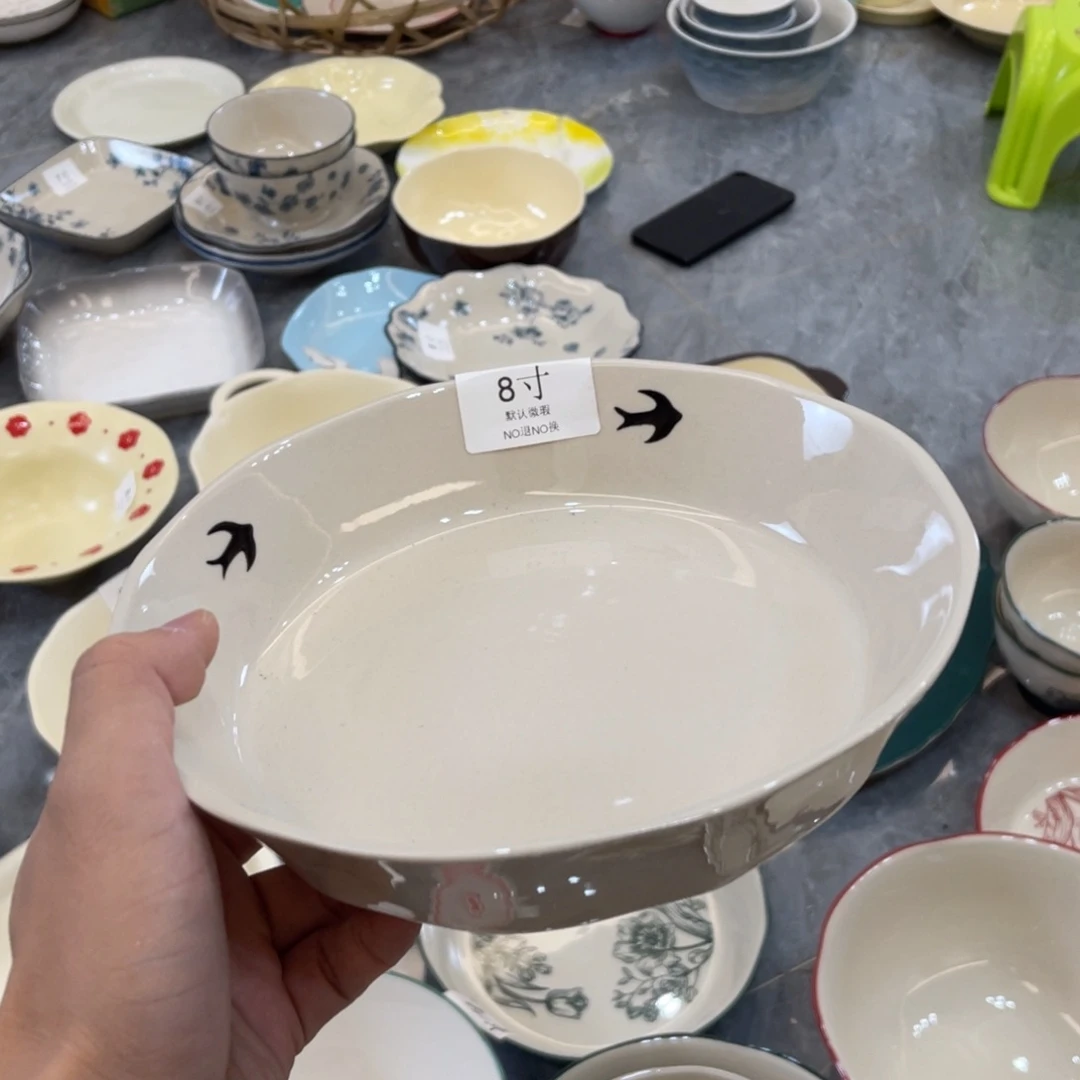 陶瓷微瑕餐具介意勿拍，满18飞！