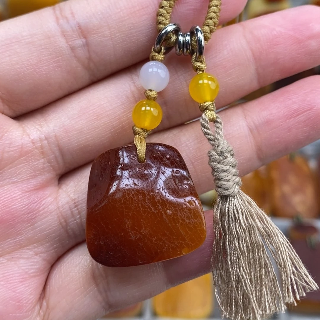 蜜蜡未镶嵌珠宝奇石