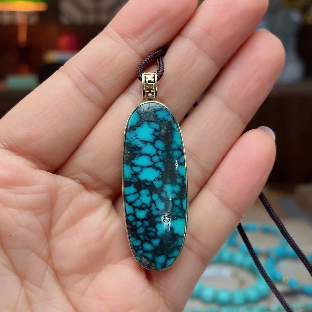 18K金镶嵌绿松石珠宝奇石