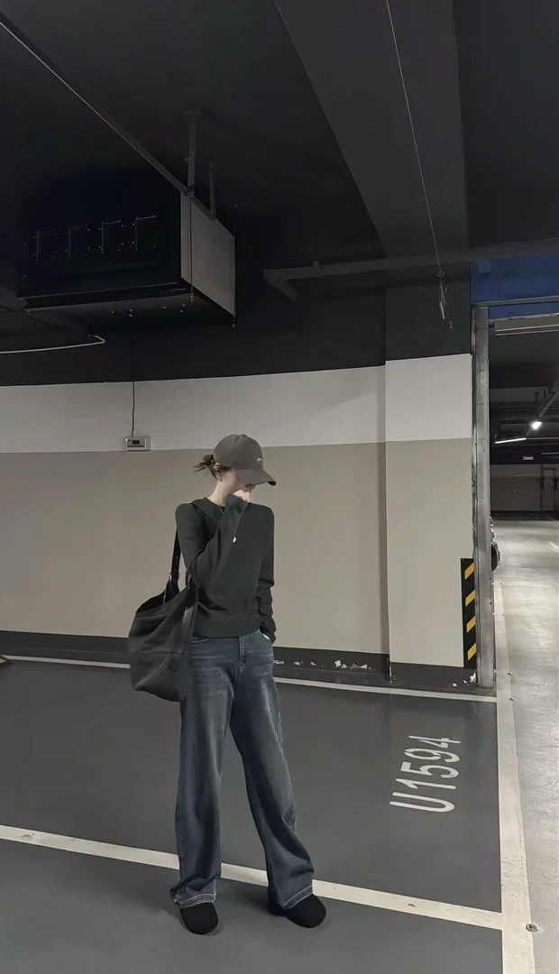 CJ 通勤必备圆领百搭修身打底衫NO退NO换