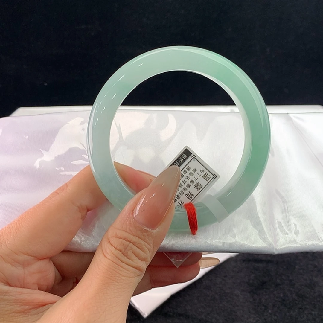 【闪购商品】未镶嵌手镯翡翠正56.4