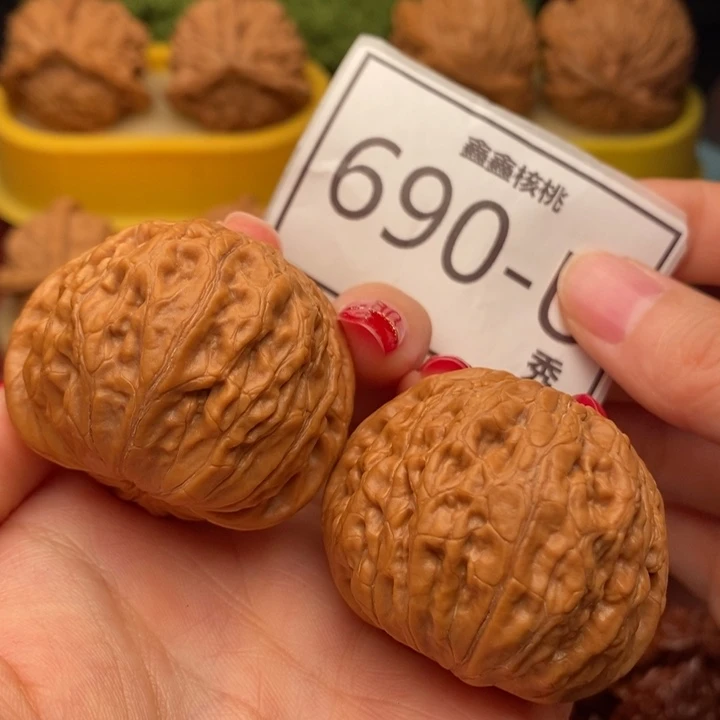 把件桃核铁锤42……