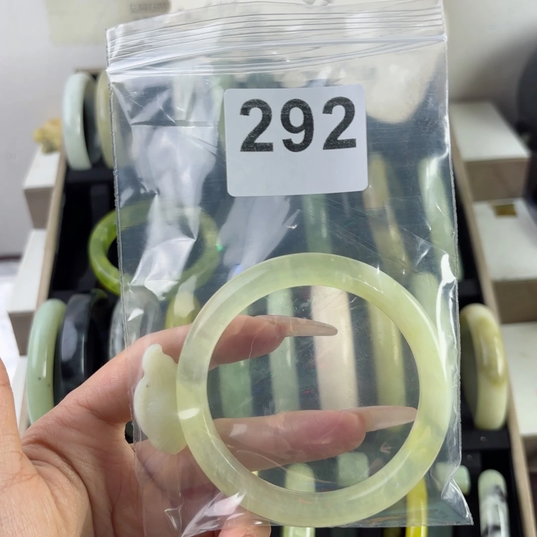 蛇纹石玉未镶嵌手镯啊***对