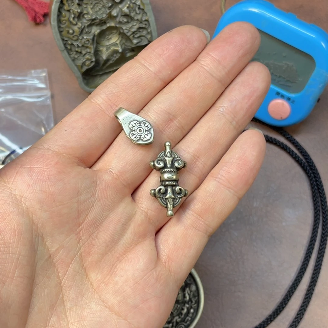 是***霍福利精卡子金刚杵一个