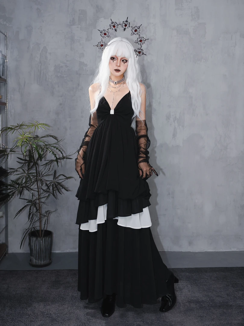 魔女传说｜无极灰古典浪漫法式赫本风吊带裙花苞裙暗黑哥特连衣裙