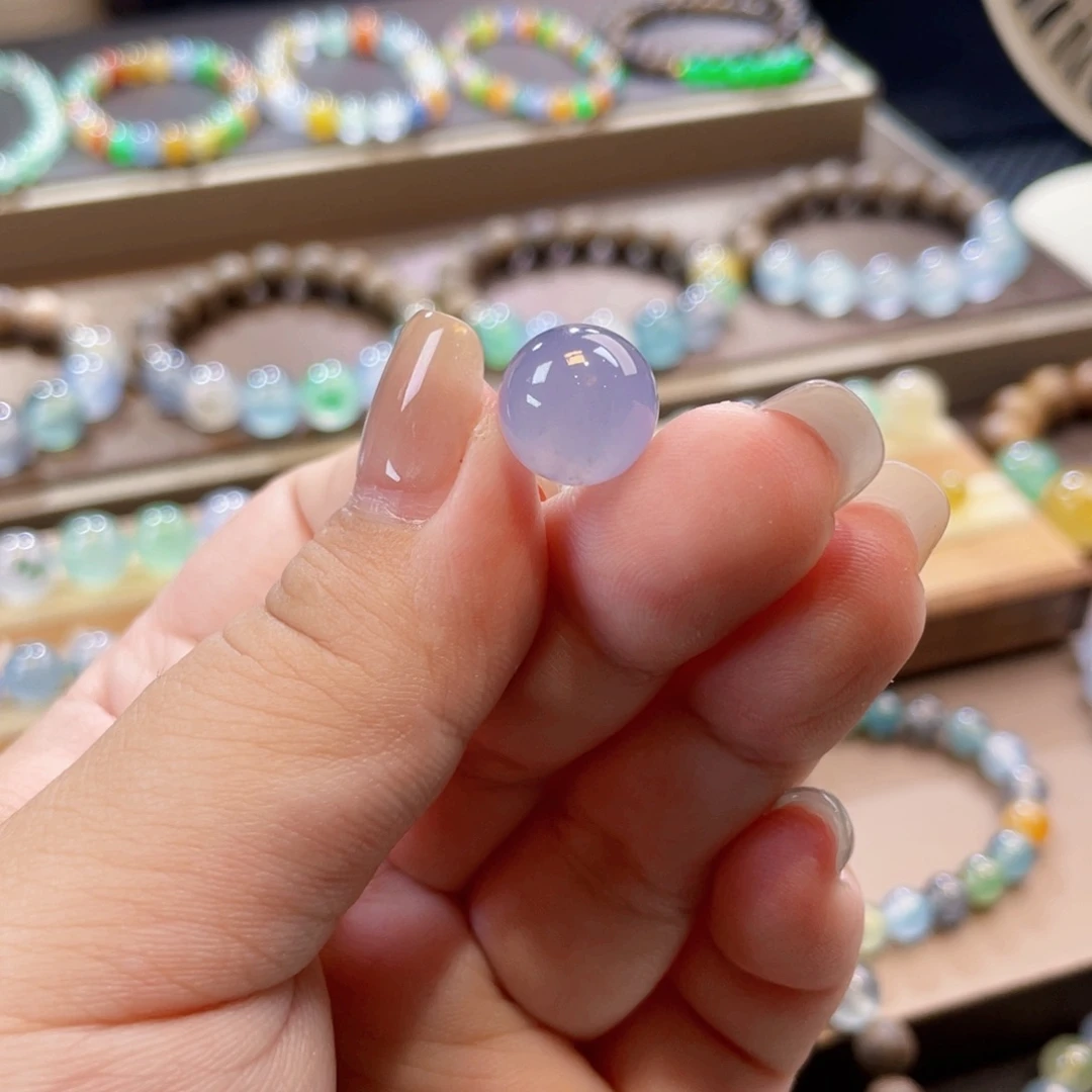 颈饰未镶嵌翡翠浓紫