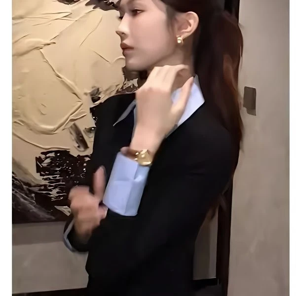 气质名媛显瘦遮肉假两件T恤上衣女春秋新款撞色拼接衬衫领打底衫