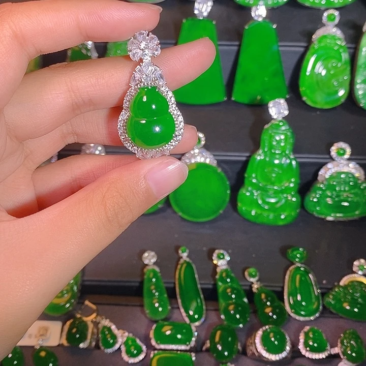 翡翠银S925镶嵌颈饰