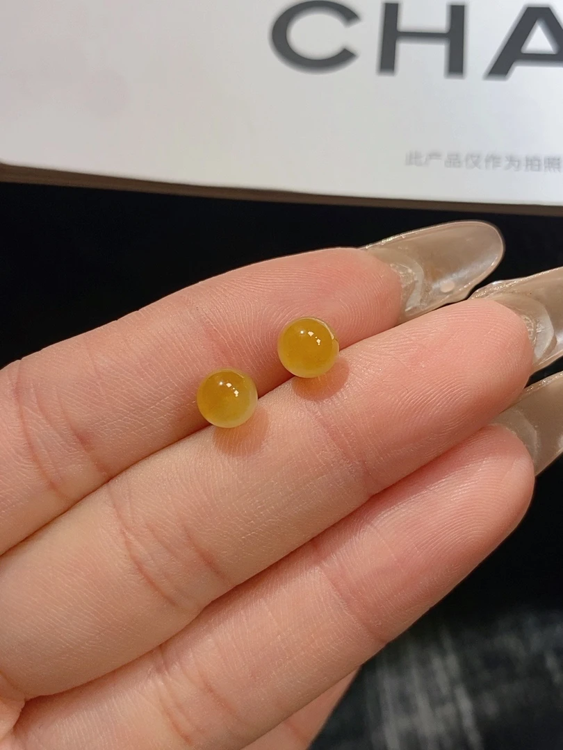 【伊玥珠宝】福利款天然缅甸翡翠A货 冰黄翡珠珠耳钉