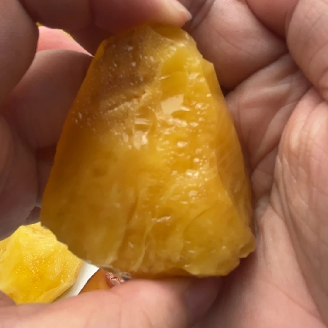 沙***莎定制琥珀未镶嵌蜜蜡