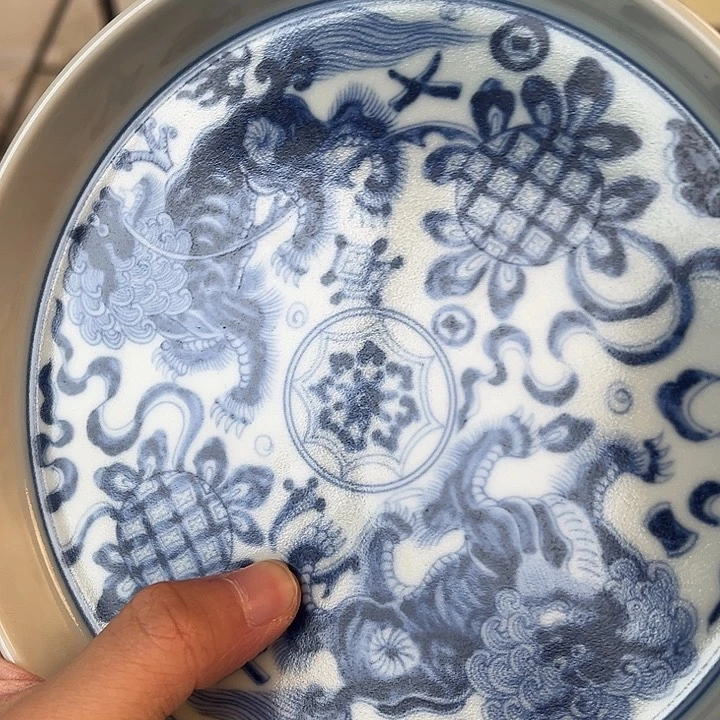 摆件景德镇青花狮子滚绣球大壶承