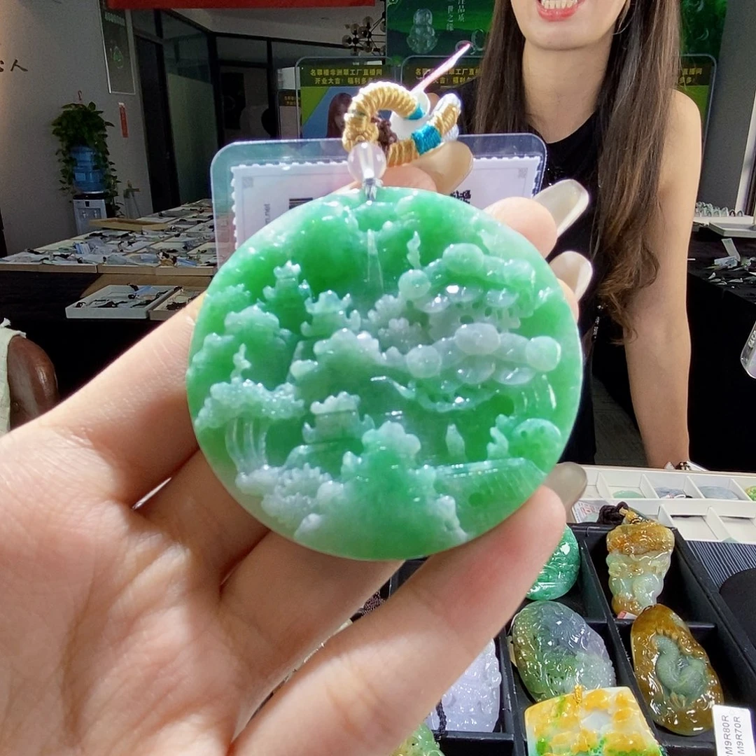 颈饰未镶嵌翡翠翡翠