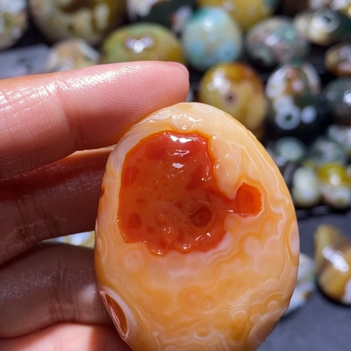 玛瑙/玉髓未镶嵌珠宝半成品72