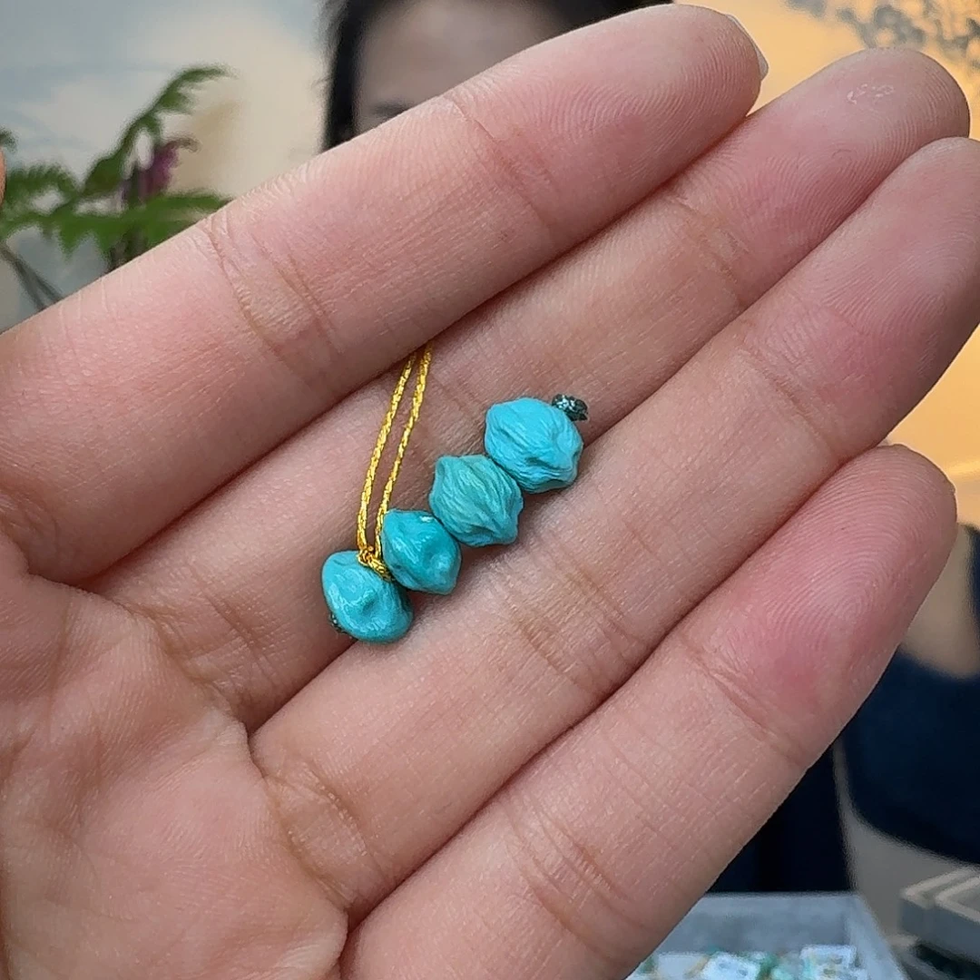 绿松石未镶嵌珠宝奇石