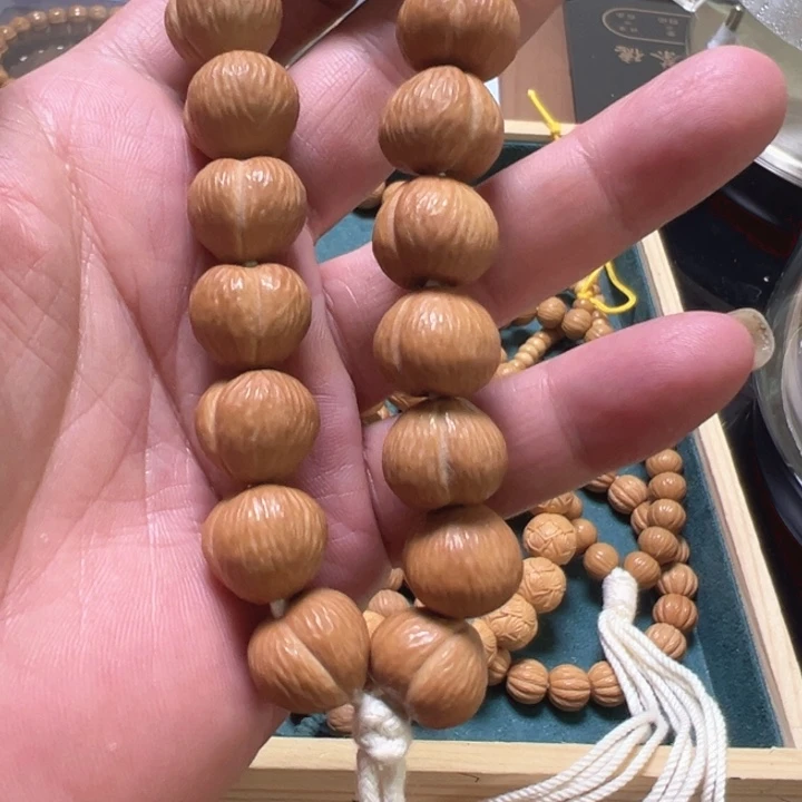 皮桃手持瑕疵自己找