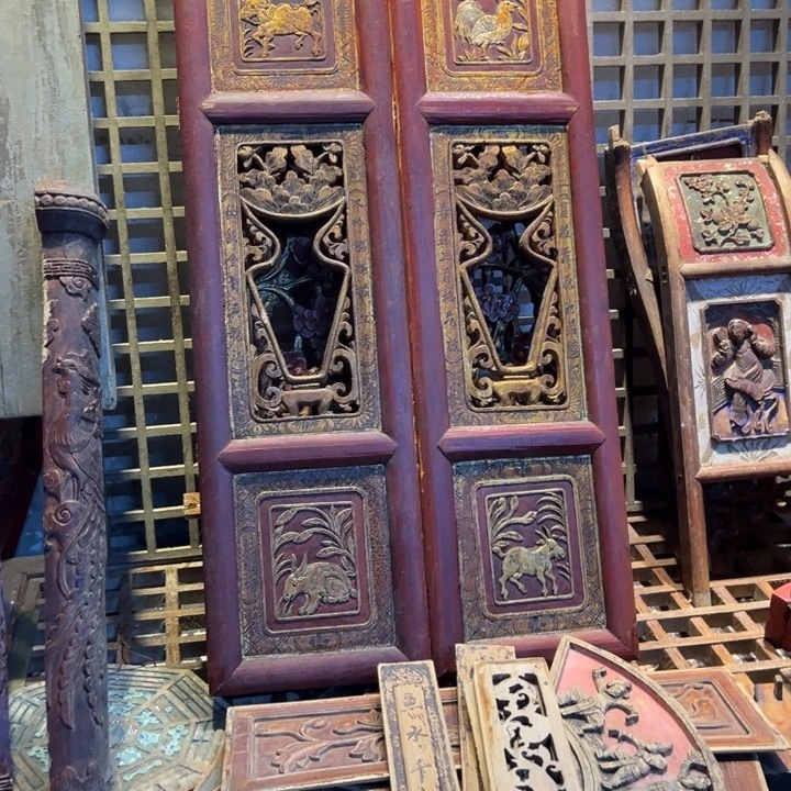 香榧木正****）老木雕花板艺术