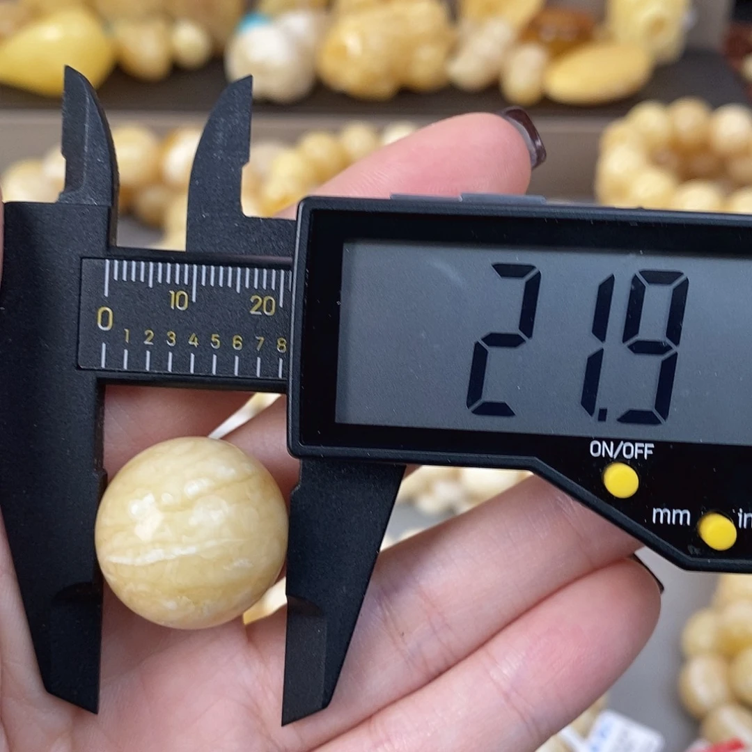 蜜蜡未镶嵌珠宝奇石5.9g