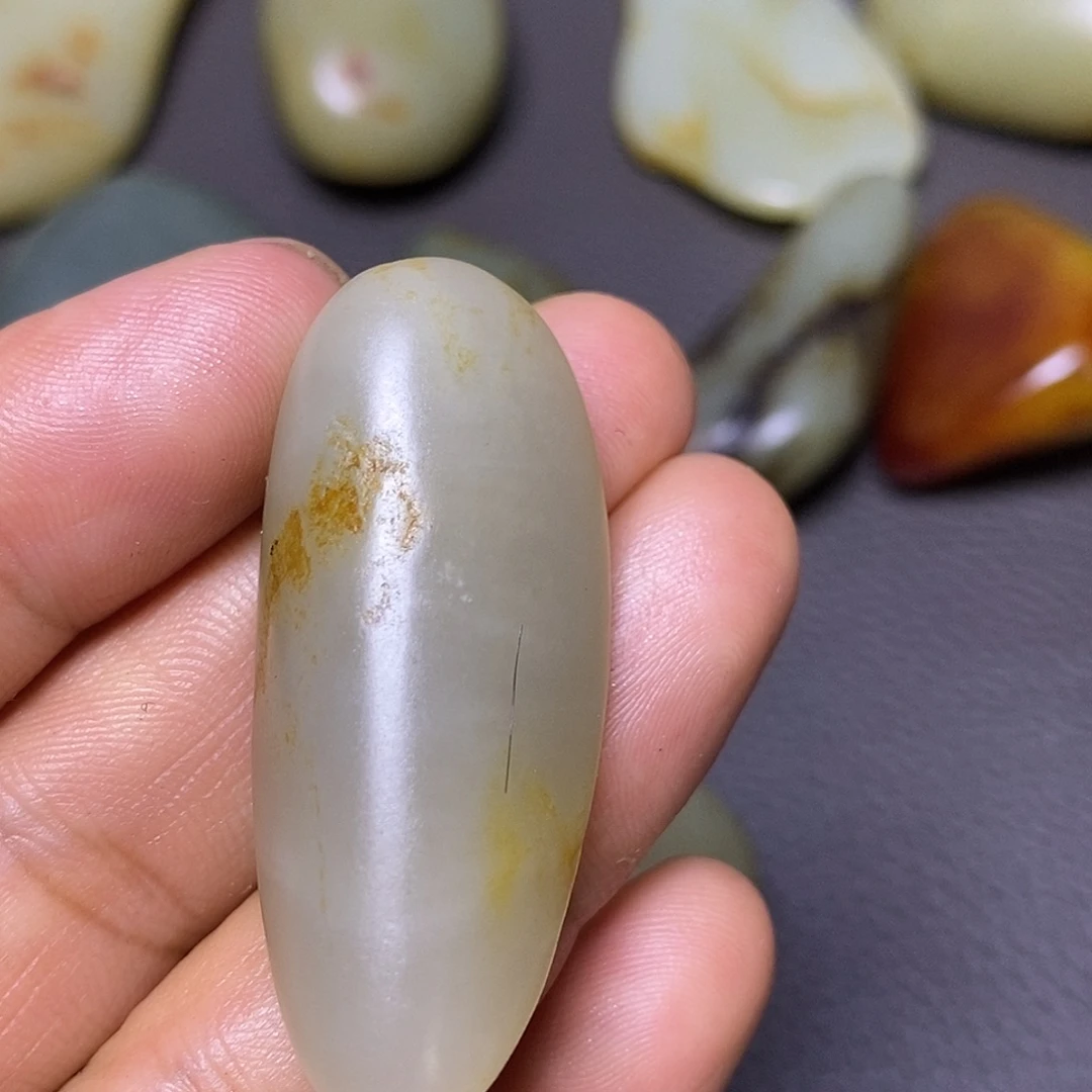 未镶嵌和田玉（糖玉）挂件