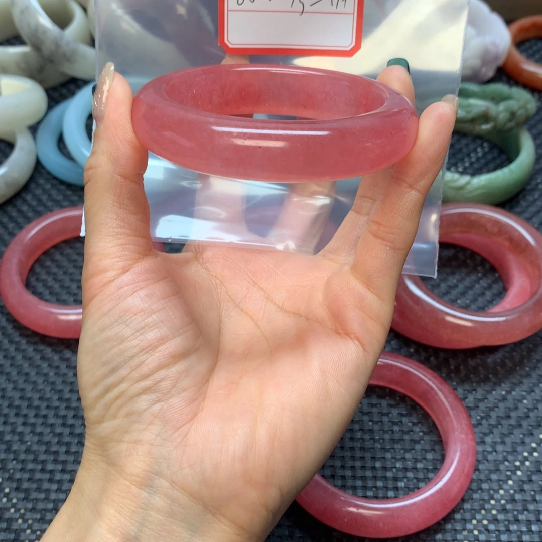 暮***晴石英岩玉未镶嵌手镯