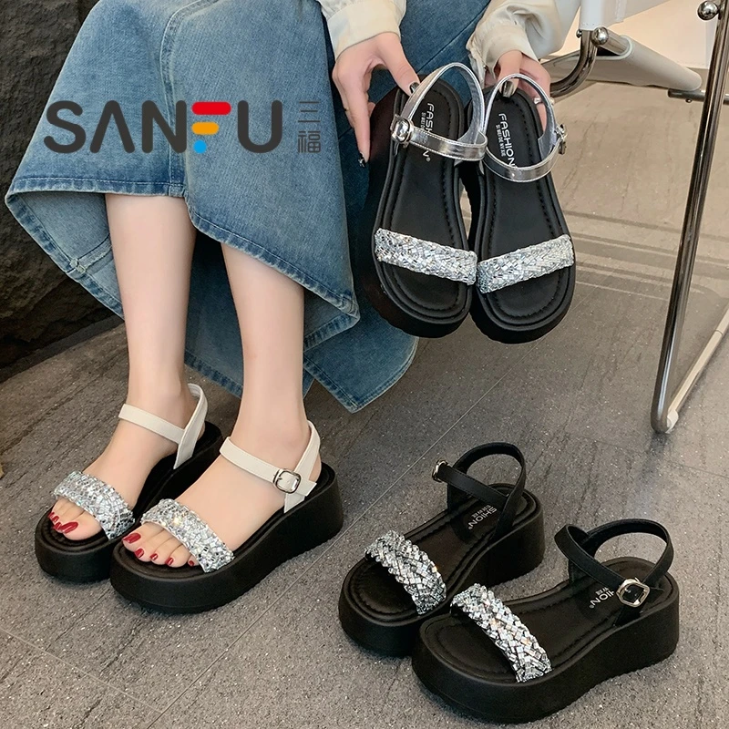 三福法式厚底水钻休闲银色凉鞋女2025夏季新款百搭软底海边沙滩鞋