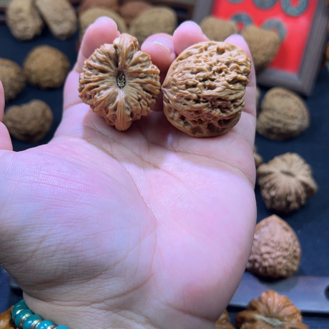 手串/手链核桃40.5尺凹底拉丝南疆石