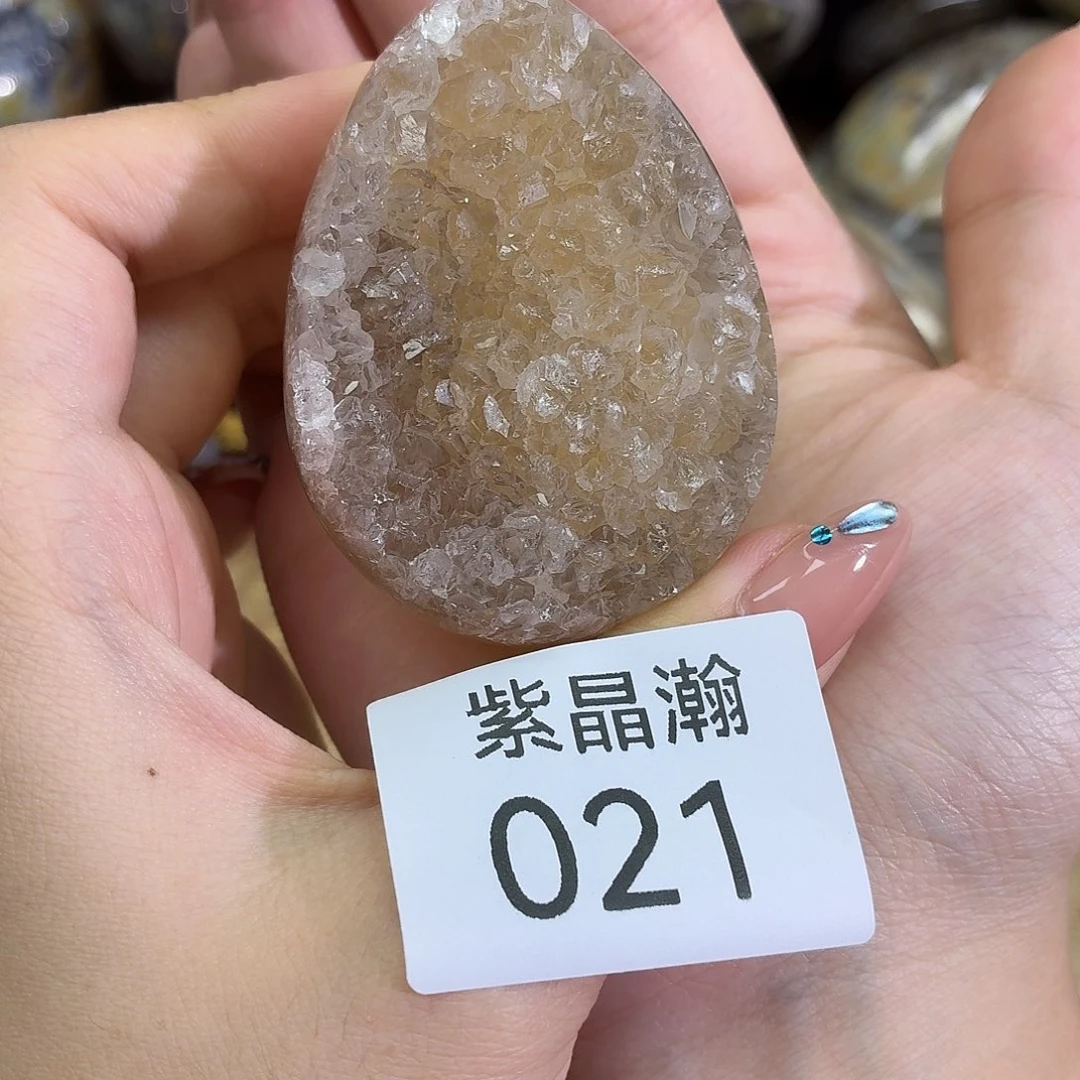 未镶嵌水晶大型摆件（非配饰）