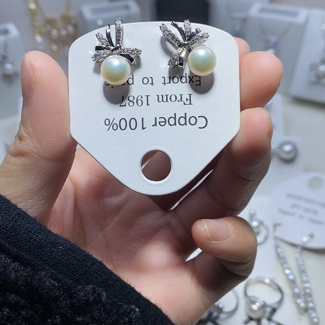 淡水珍珠耳饰未镶嵌