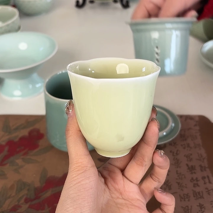 龙泉云间青瓷小米茶器