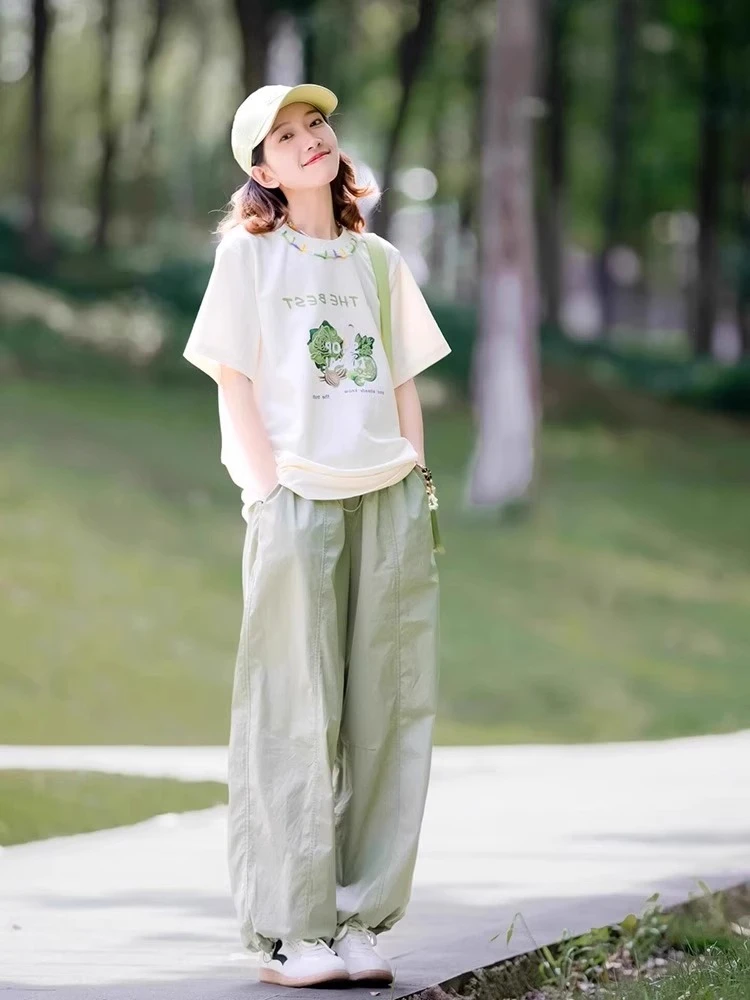 夏季穿搭一整套减龄小个子多巴胺韩风chic白色T恤绿色工装裤套装