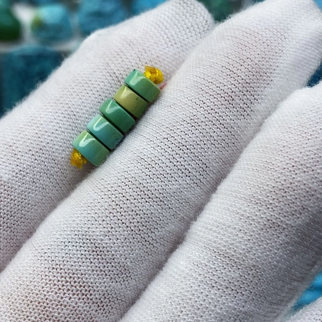 南红玛瑙未镶嵌珠宝奇石