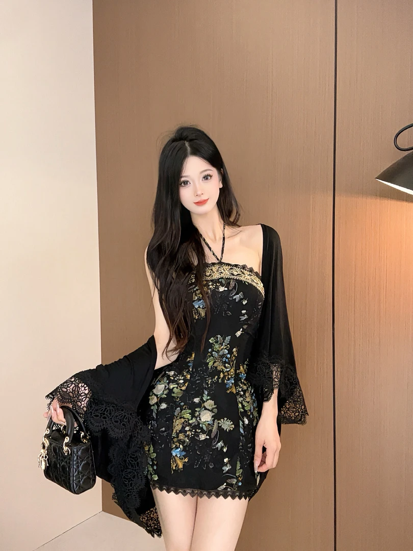 【CUTE专属】新中式复古碎花挂脖连衣裙纯欲辣妹蕾丝防晒披肩两件套