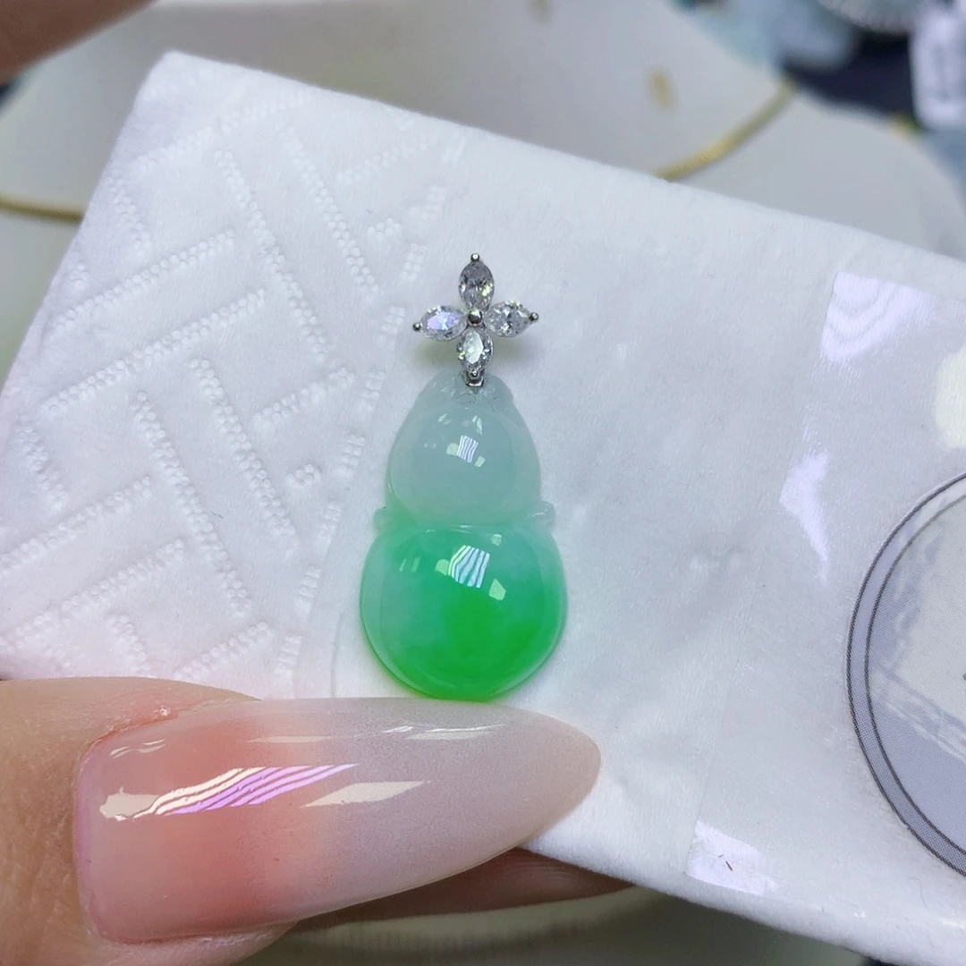 翡翠18K金镶嵌颈饰天然缅甸翡翠a货百元以上9元证书费自理