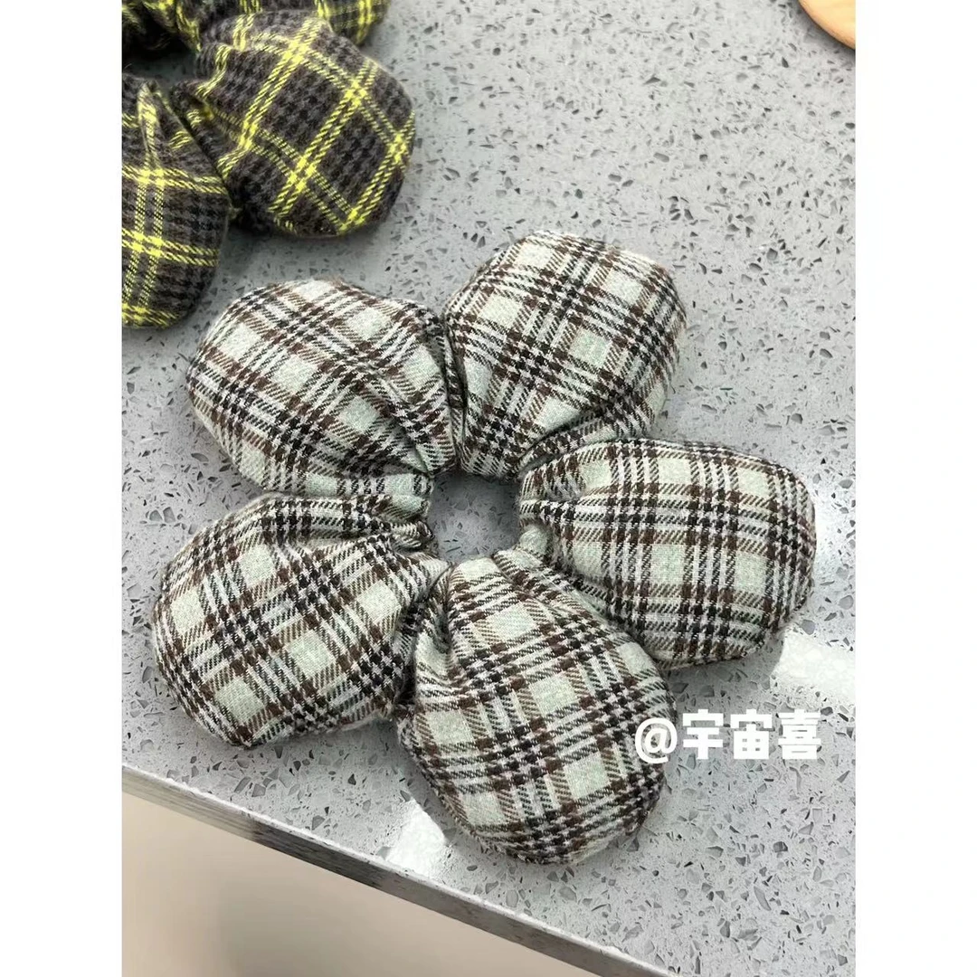 S3-035【薄巧配色小花毛呢发圈】单个