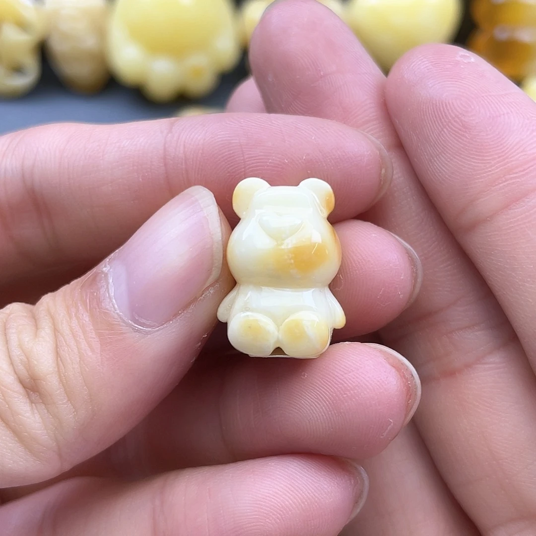 琥珀裸石未镶嵌蜜蜡