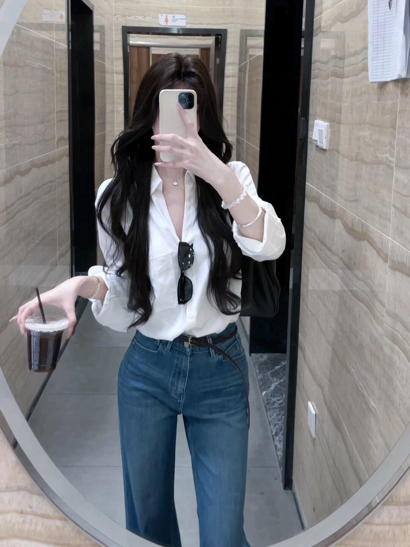 2025秋季新款韩版白色V领老钱气质长袖衬衫上衣搭配牛仔裤两件套