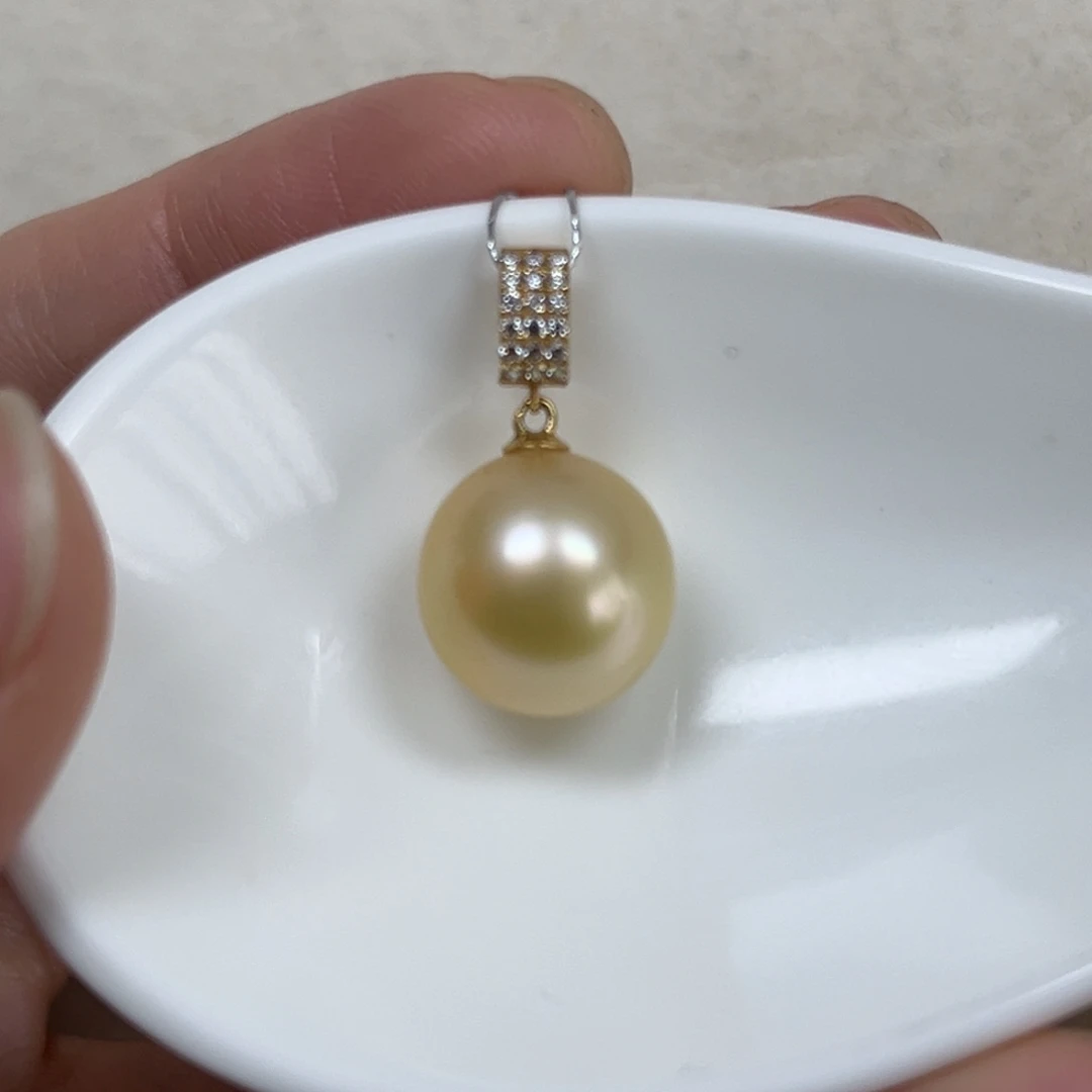 海水珍珠18K金镶嵌颈饰12.2mm