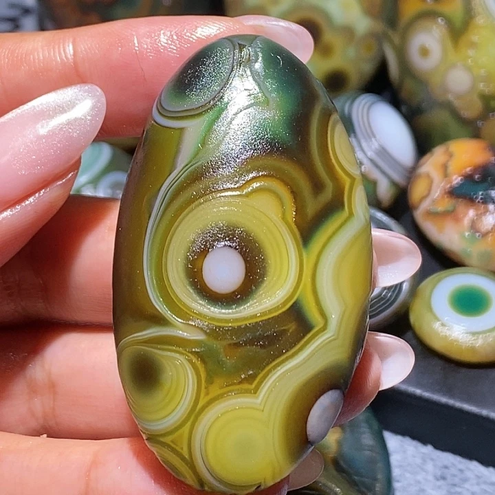 玛瑙/玉髓未镶嵌珠宝奇石116