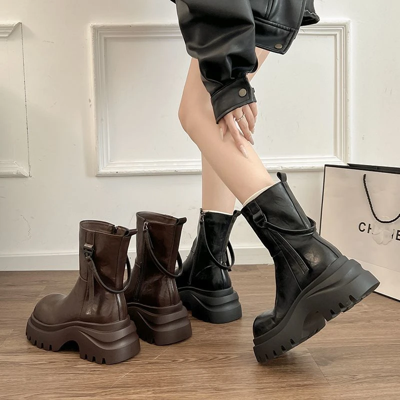 黑色增高厚底短靴女夏季美拉德骑士靴2025超火爆款新款英伦马丁靴