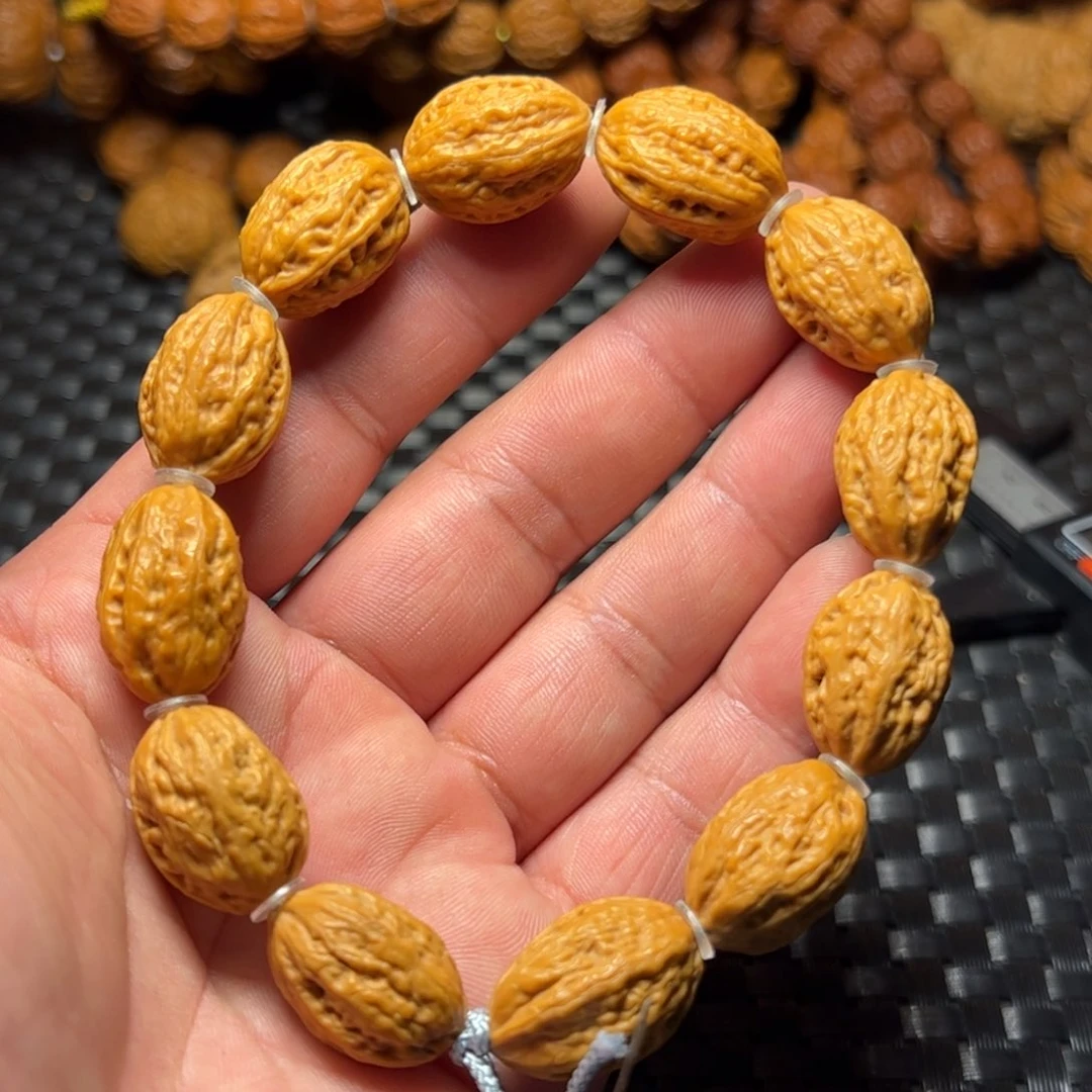文玩核桃手串大枣尺寸15