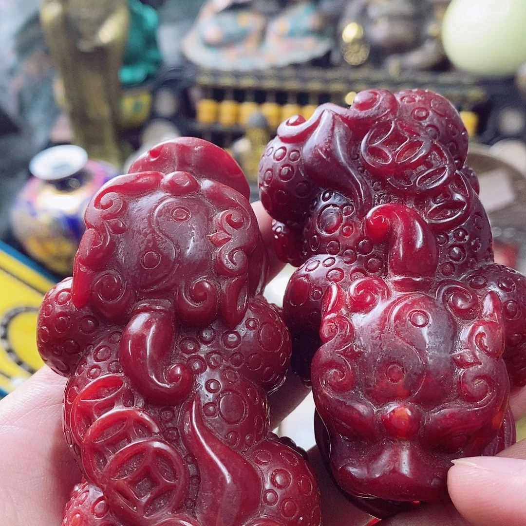 织绣摆件等各种工具的使用