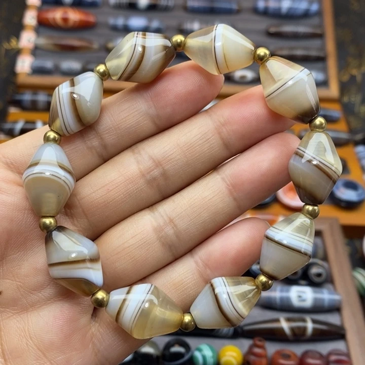 玛瑙/玉髓未镶嵌珠宝半成品
