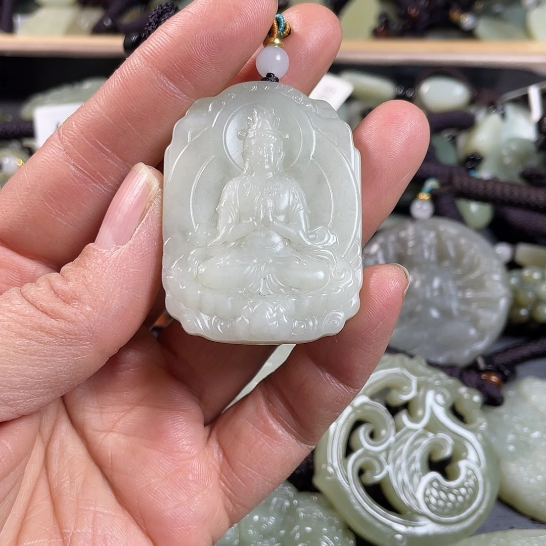 和田玉未镶嵌颈饰