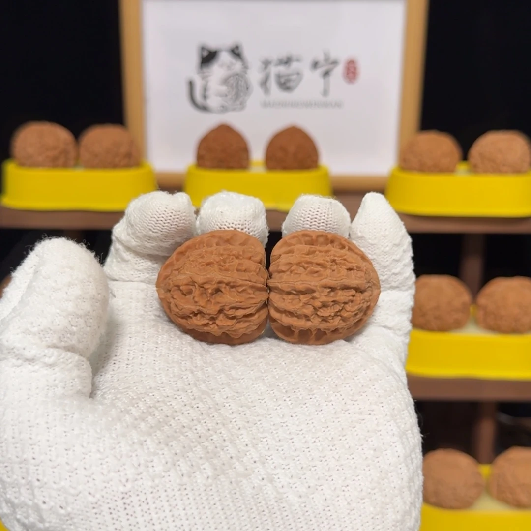 洋****文玩核桃吊坠36尺全品三角白