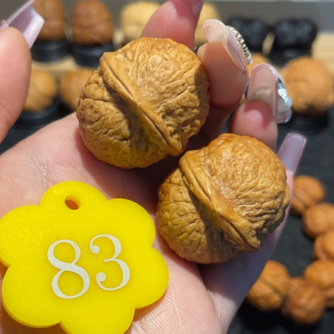 七彩水蜜桃核桃33。